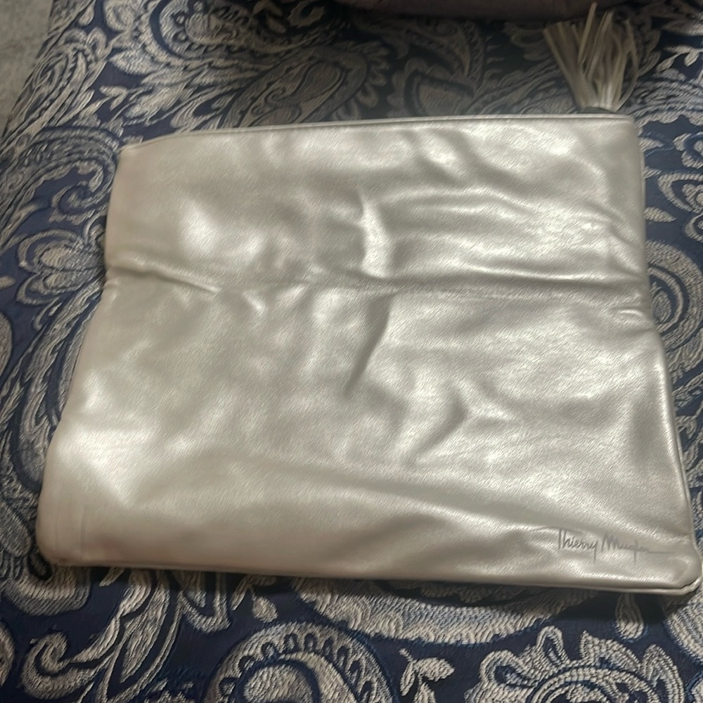 Thierry Mugler make bag clutch